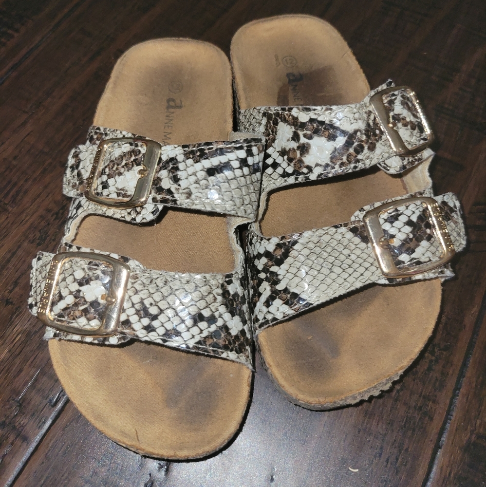 Anne Marie Snack Skin Slides sz 12